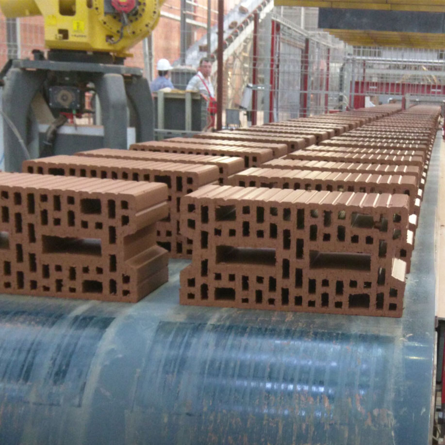 Saudi Ceramic begins commercial operation at red brick plant