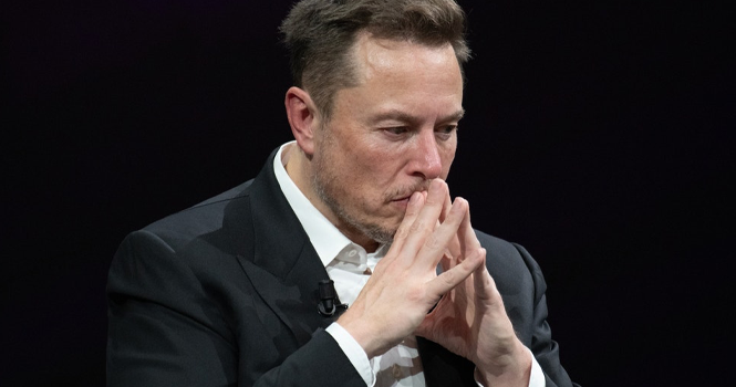 ‎Elon Musk’s net worth drops more than $300B