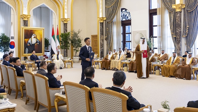 الإمارات وكوريا الجنوبية تتبادلان عددا من مذكرات التفاهم والاتفاقيات لتعزيز الشراكات الاستراتيجية