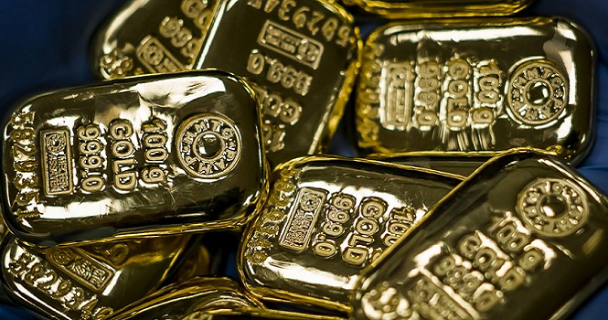‎Gold steadies, heads for weekly losses