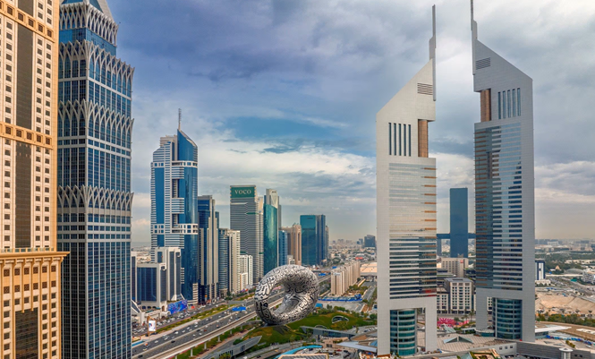 دبي تطلق تصريح مزاولة النشاط التجاري في البر الرئيسي للشركات المرخصة في المناطق الحرة