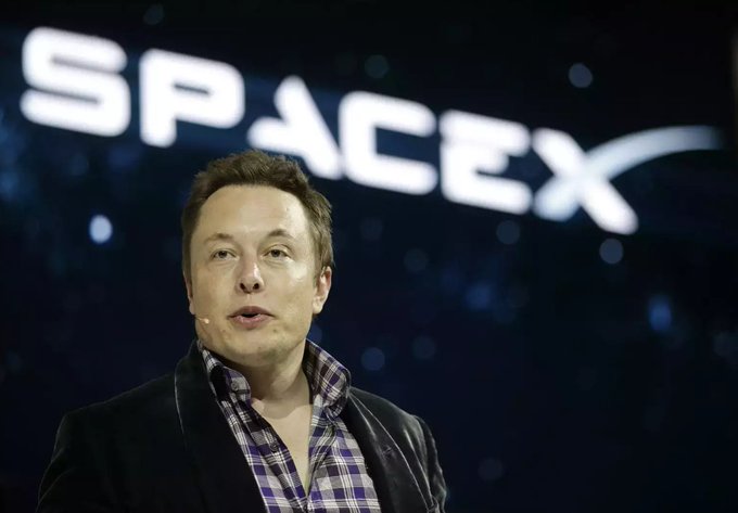 ‎Elon Musk loses trillionaire status