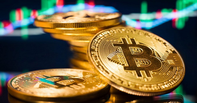 تراجع البيتكوين دون 94 ألف دولار