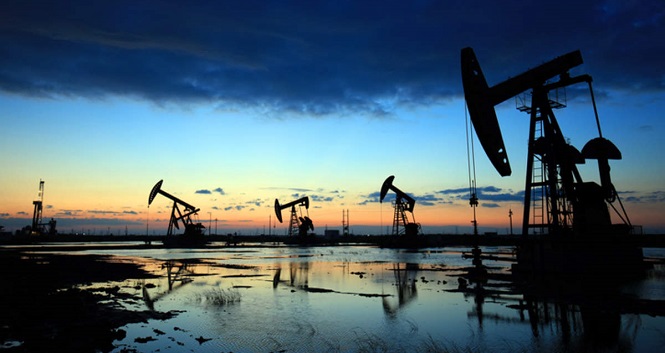Oil falls on weak demand concerns