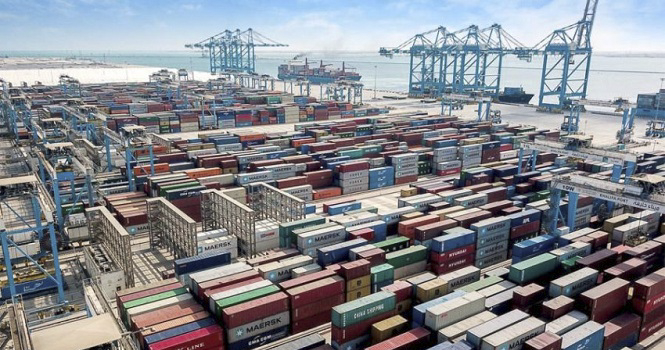 إطلاق مشروع الممر الجمركي الآمن للسكك الحديدية بين ميناء خليفة و مرافئ  الفجيرة