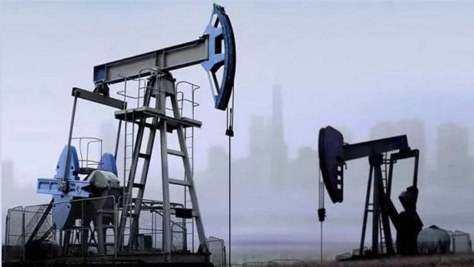 ‎Oil prices jump more than 6% following Trump’s remarks
