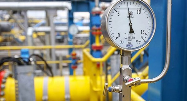 الطاقة في أسبوع: توتال تحذر أوروبا من الاعتماد المفرط على الغاز الأميركي المسال وتشكك في نوايا ترمب