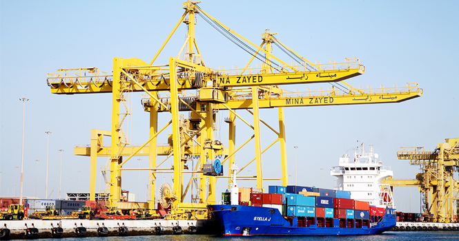 أبوظبي: ارتفاع قيمة التجارة الخارجية غير النفطية إلى 35 مليار درهم (+33%) خلال أغسطس 2025