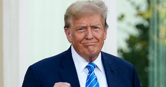 ‎Trump says Iran ‘collapsing financially’ over Hormuz closure