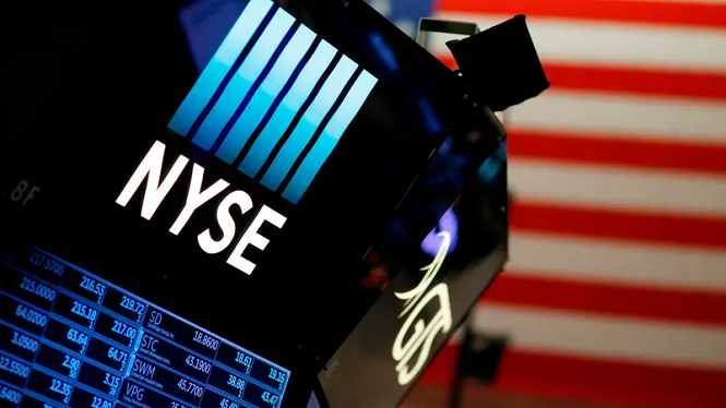 ‎US stocks post eighth weekly gain; Dow closes at record high