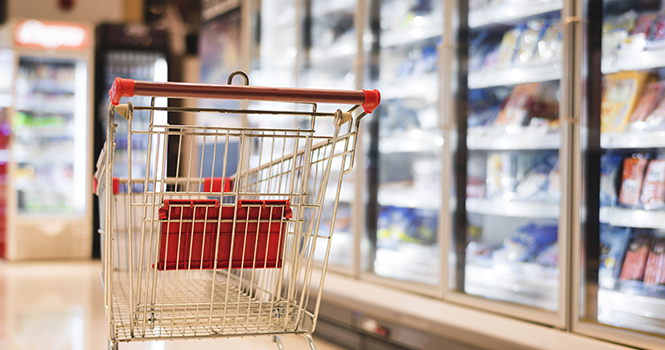 ‎Retailers counter discount stores with promotions, competitive pricing